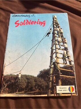Vintage 1974-75 US Army Soldiering Manual TRADOC PAM 600-1 Military Training‎